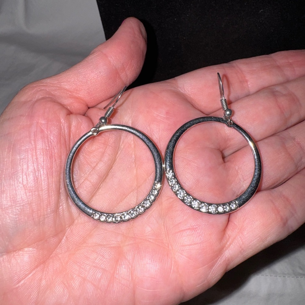 Silver Hoop Earrings with Crystal Accents – Elegant Sparkling Fashion Jewelry
